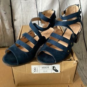 Journee Collection navy faux suede gladiator heels